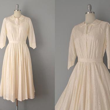 1950s Eyelet Wedding Dress / 50s Ivory Silk Eyelet Wedding Dress / 1950s Wedding Dress / Eyelet Lace Dress / Size Small Size Medium 