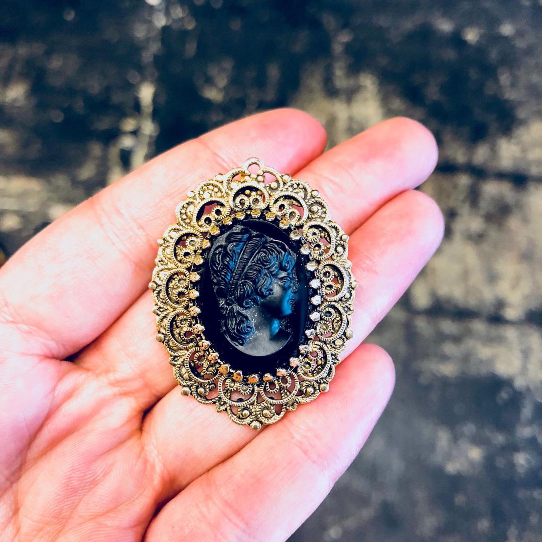 Vintage Cameo Cameo Brooch Cameo Pendant Necklace Black Cameo Vintage Good s Vintage Philadelphia PA