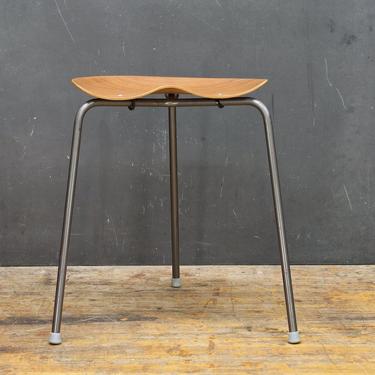 Denmark 3leg stool teak ③ Three-Legged Teak Milking Stool by Mogens Lassen for K. Thomsen