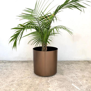 Bronze Gold Plastic Planter