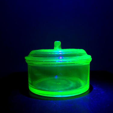 Uranium/Vaseline selling Amethyst Apothecary Jar/Candy Dish