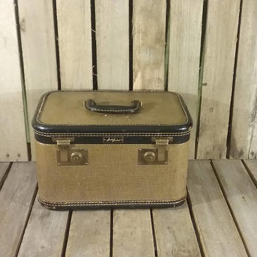 Antique discount makeup case