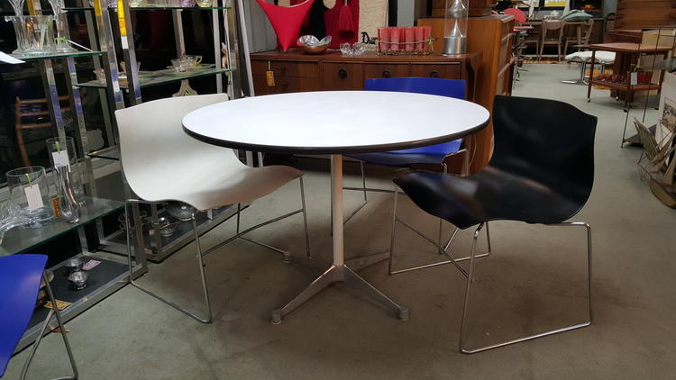 Segmented Base Aluminum Group Table by Charles and Ray Eames for Herman Miller