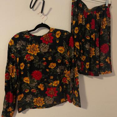 3) vintage black, red, yellow floral matching set New York and company1990s 1980s 90s 80s 