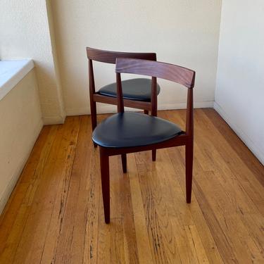 Pair of Danish Modern Chairs Design by Hans Olsen for Frem Rojle