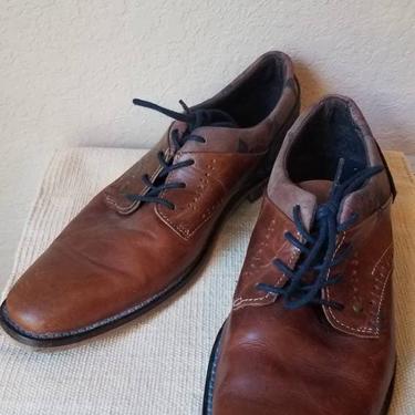 Mens shoes leather brown lace up by Steve Madden 