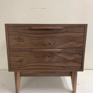 FREE SHIPPING ~ NEW Hand Built Mid Century Style - Pair of 2 Drawer Walnut Night Stands / Side Table - Custom Sizing Available! 