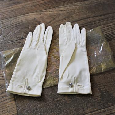 Vintage 50s 60s Crescendoe 1950s White Rayon Fancy Rhinestone NOS Short Hand Gloves Cocktail Western Germany wedding  // Size 6 1/2 - 7 