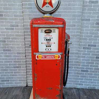 Vintage All Original 1940s Gilbarco Red Fuel-Pump w/Glass Texaco ...