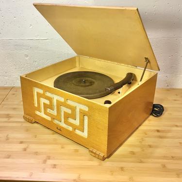 1946 Aviola 78rpm Record Player, Pecan Wood Case, Restored and Working Well 