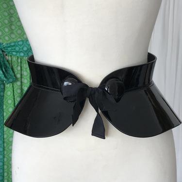 Louis Vuitton Fall 2011 Marc Jacobs Fetishes Collection Black Corset Belt