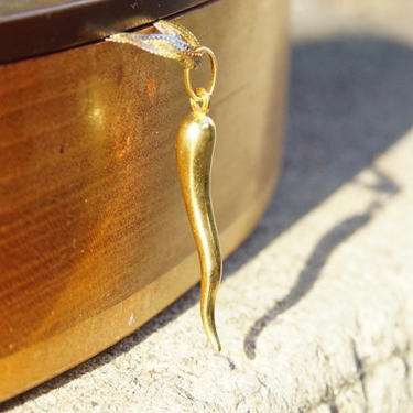 Vintage 14K Gold Italian Horn Pendant, Yellow Gold Cornicello , Good Luck Charm, Hollow Gold Italian Horn, Italian American, 2&amp;quot; L 