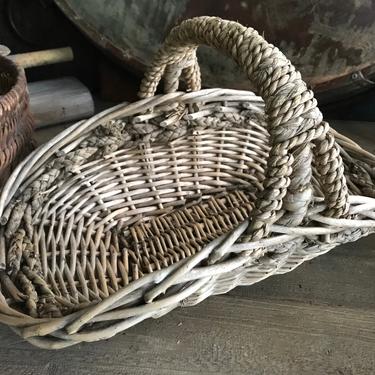 Rustic French Basket, Foraging, Picking, Mushrooms, Market Posy Basket, Flowers, Handwoven, Farmhouse Farm Table Decor 