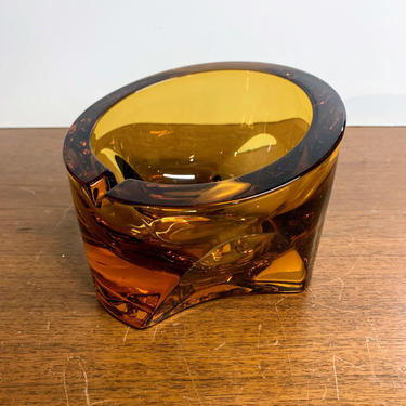 Vintage Viking Glass 7034 Mid Century Modern Art Glass Amber Ashtray 