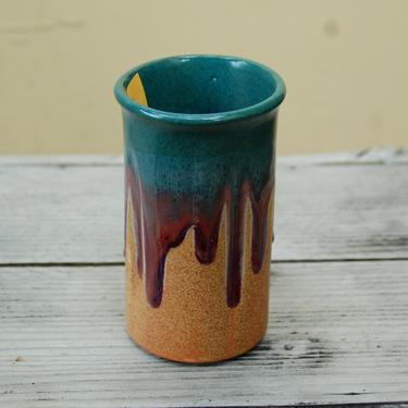 Walt Glass (1943-2016) Studio Pottery 18 oz Tall Tumbler, Drinking Vessel ~Texas Sunset w 3 Color, Drip Glaze, Teal &amp; Magenta over Sand #3 