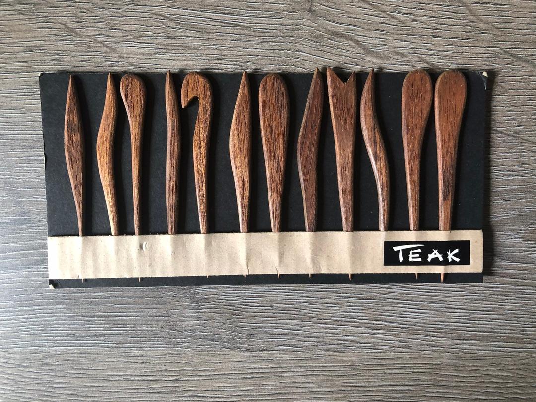 Vintage Set of 12 Danish Cocktail picks, Otagiri Teak Hors d’ Pink