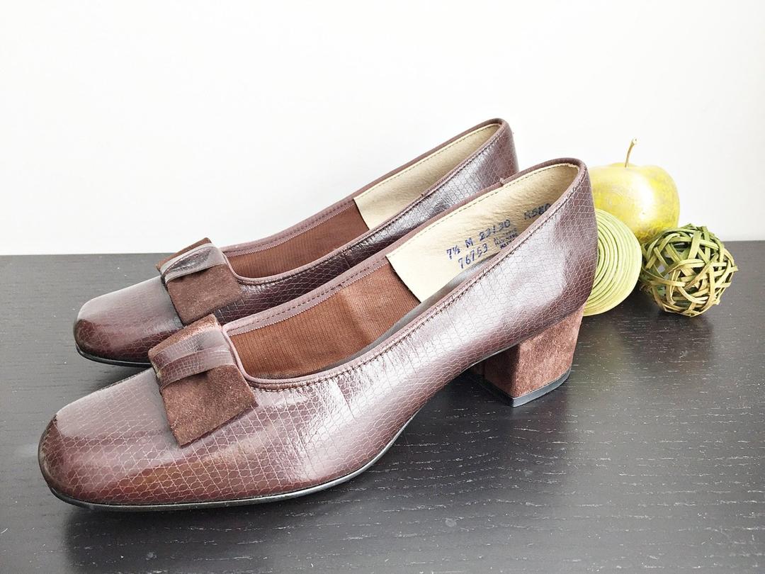 Vintage 60s Hush Puppies shoes/ brown faux snake skin leather ...