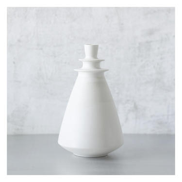 SHIPS NOW- 7.75&amp;quot; - Seconds Sale-  flanged stoneware vase in matte white by sara paloma 