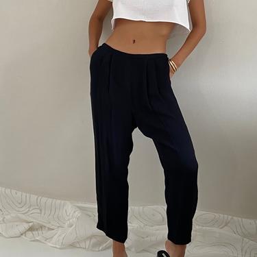 90s silky black pants / vintage black silky lightweight pleated relaxed slouchy cropped pants | M 