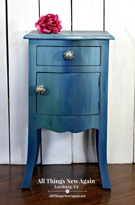 Small deals blue table