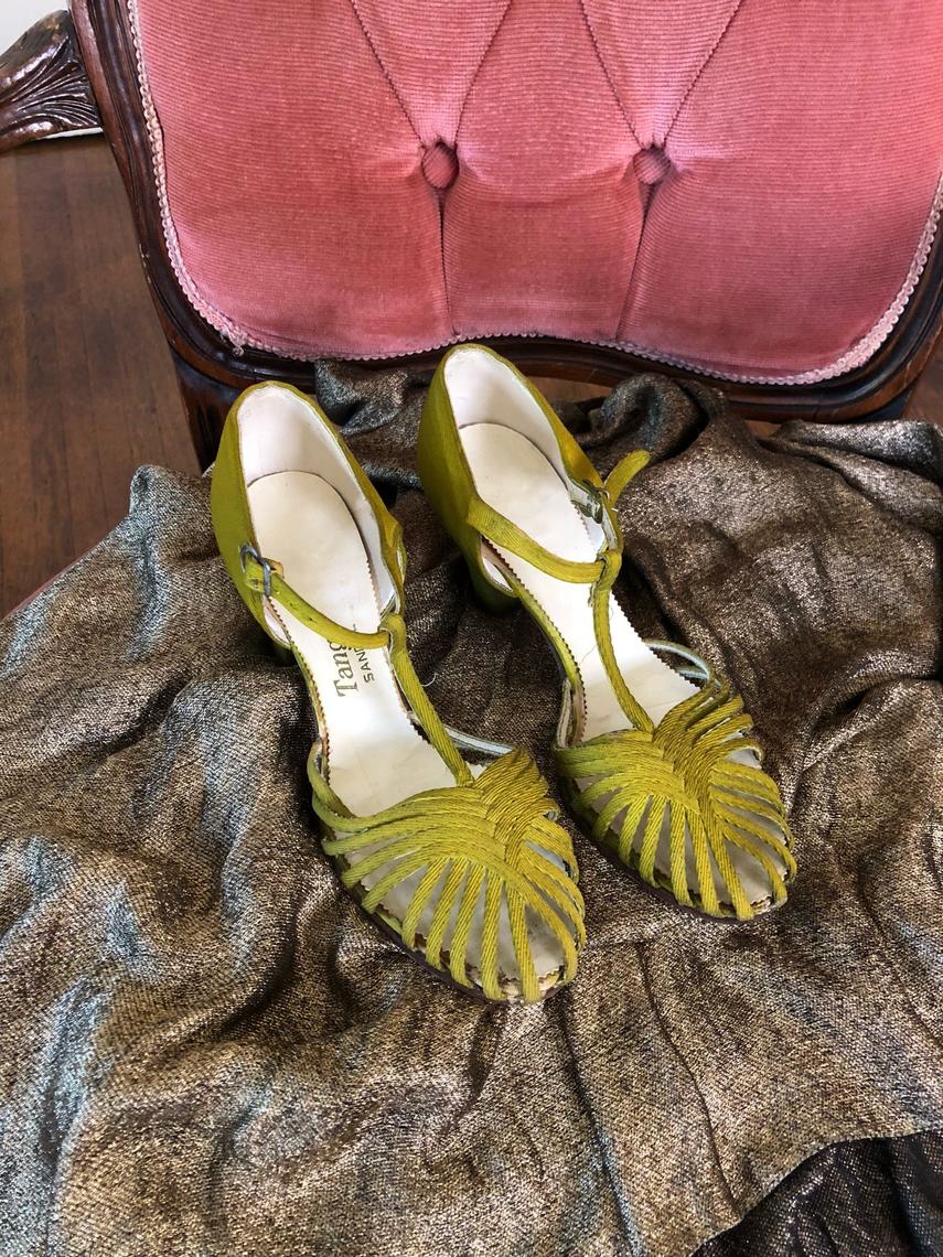 1930s Charteuese Woven Sandals sz 6 Sacred Estate Los Angeles, CA