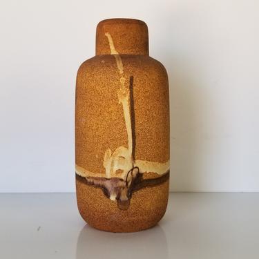 Raymor Studio Mid-Century Italian Pottery Vase. 