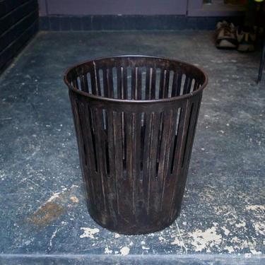 Dan-Dee 1904 Vintage Industrial Factory Office Wastebasket