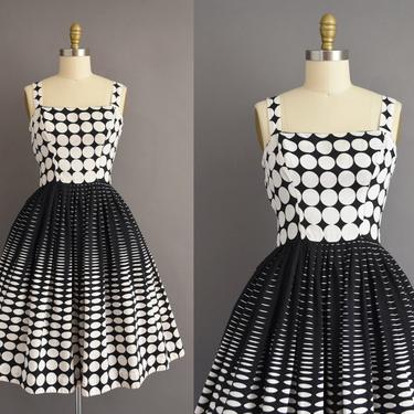 vintage 1950s dress | Black & White Abstract Circle Print Full Skirt Cotton Dress | Small Medium | 50s vintage dress 