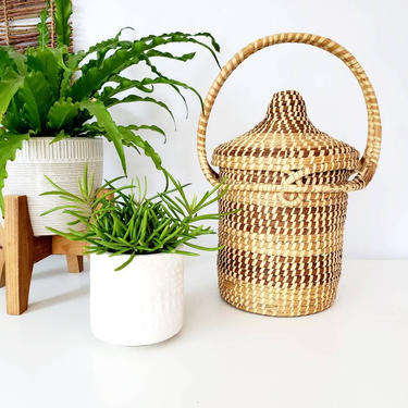 Vintage Woven Seagrass Storage Lidded Basket 