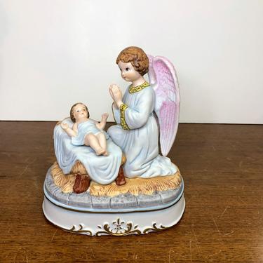 Vintage George Lefton China Music Box 07408 What Child is This Baby Jesus Angel 