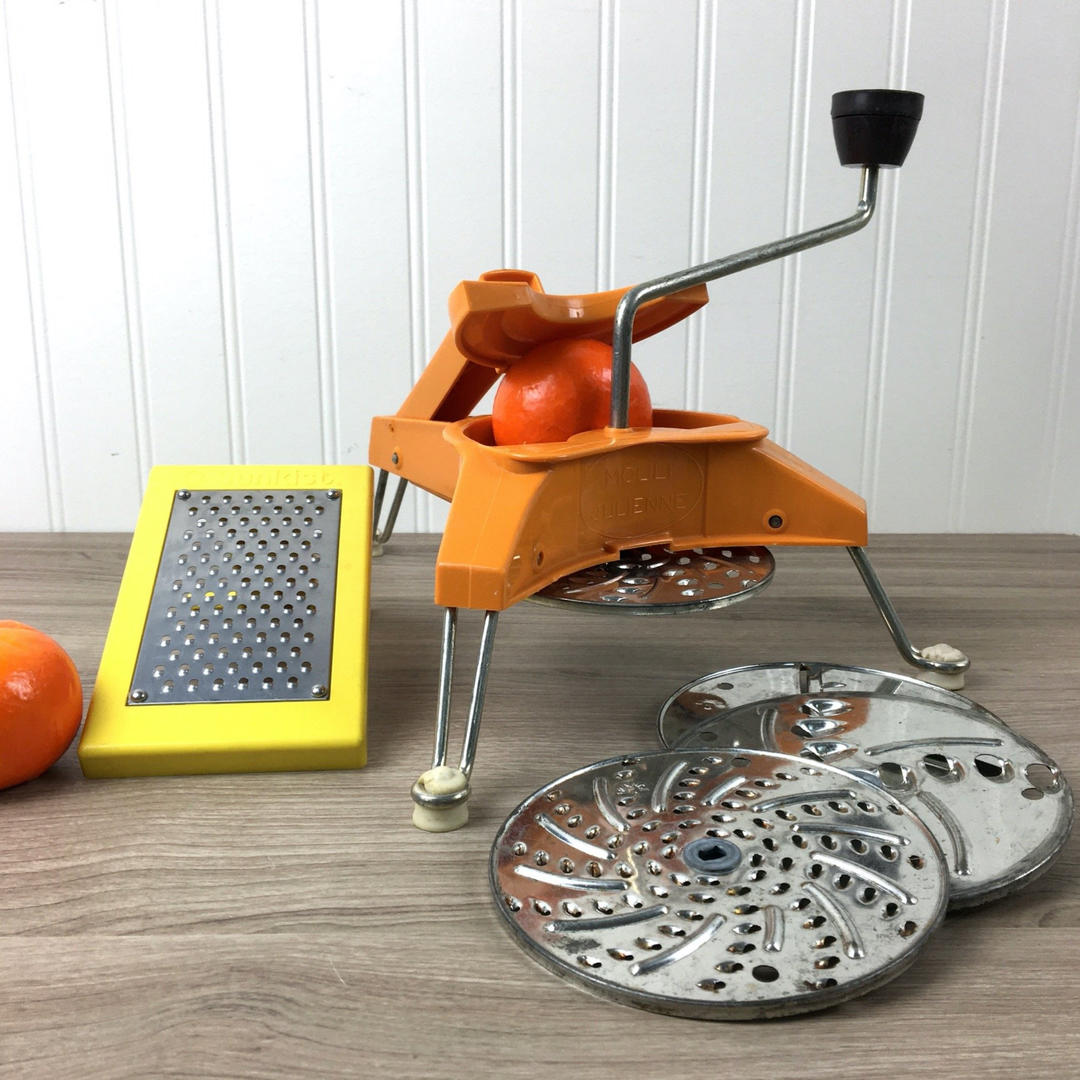 Vintage Mouli cheese grater / Rustic Gadget / Farmhouse Decor