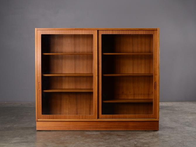 Mid Century Teak Bookcase With Glass Doors Hundevad By