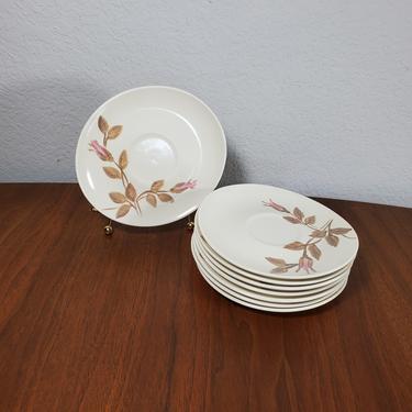 One Red Wing Pottery Rose Pattern W/ Brown Leaves Futura Shape Hand Painted Saucer Plate 