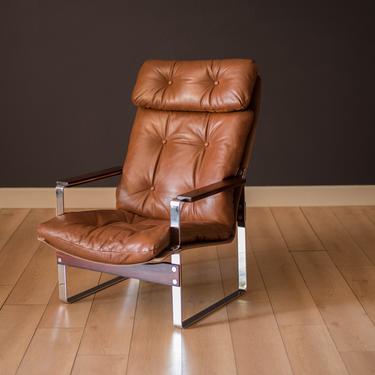 Mid-Century Modern Leather and Rosewood Lounge Chair by Richard Young 