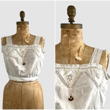 YOUNG EDWARDIAN Antique 1900s White Cotton & Lace Camisole | 1910s Crop Blouse Under Top Lingerie Corset Cover | Boho Bohemian | Size Medium 