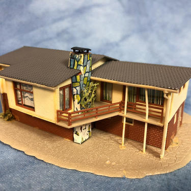 Vintage West German Vollmer Mid Century Modern House Model, N Scale 