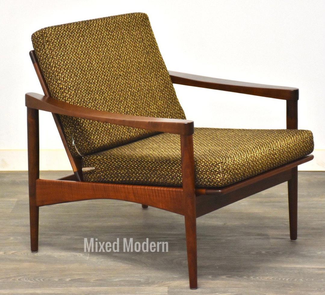 Mid Century Modern Walnut Lounge Chair Mixed Modern Nashua, NH
