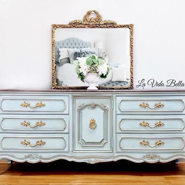 Elegant French Console, French Provincial, French Country, Buffet, Sideboard, Entryway Piece. 