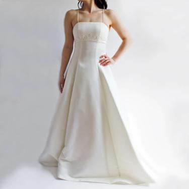 Satin Wedding Gown Gloria Vanderbilt size 4 