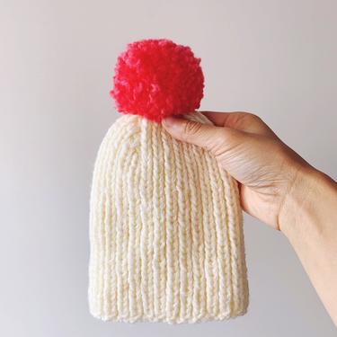 Little Minnows Hand Knit Baby Beanie Hat // Off White with Fuchsia Pompom 