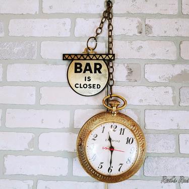 Vintage Spartus Reverse/Backward Bar is Open/Closed Clock Pocket Watch 