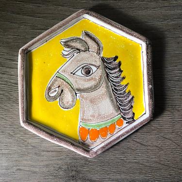 Vintage DeSimone Pottery Italy decorative Horse Terracotta Hexagon Trivet, Vintage Italian Pottery, Picasso style, Majolica 