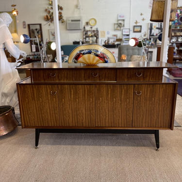 Mid Century Tolah Sideboard/Credenza (Librenza) by E. Gomme for GPlan, c. 1950s