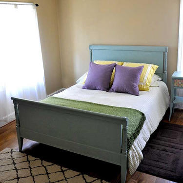 1950s Mahogany Sleigh Bed 