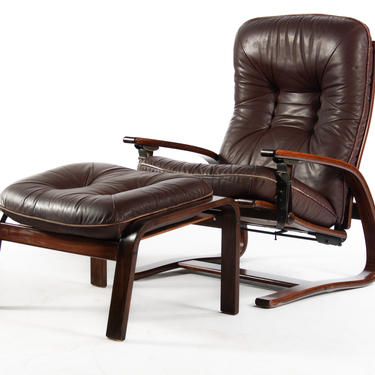 Westnofa Bentwood Lounge Chair in Distressed Leather and Rosewood With Complimentary Ottoman 