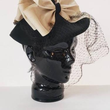 1940s Hat Black Wool Large Cream Bow / 40s Designer Hat New York Creation Marshall Field &amp; Co / Egidia 