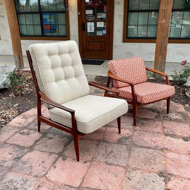 Mid Century Modern His & Hers Milo Baughman Walnut Lounge Chairs 