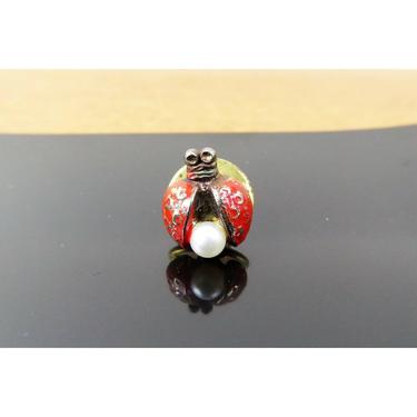 Vintage Ladybug Tie Tack Pin | Red Paint Faux Pearl | LOVELY 