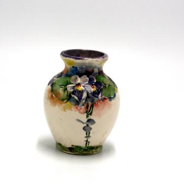 vintage hand painted ceramic vase 