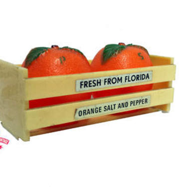 Florida Oranges Salt n Pepper Shakers, Vintage Fruit Crate S&amp;P Shaker Set, Florida Souvenir Salt Pepper Set, Fruit Decor, Vintage Kitchen 
